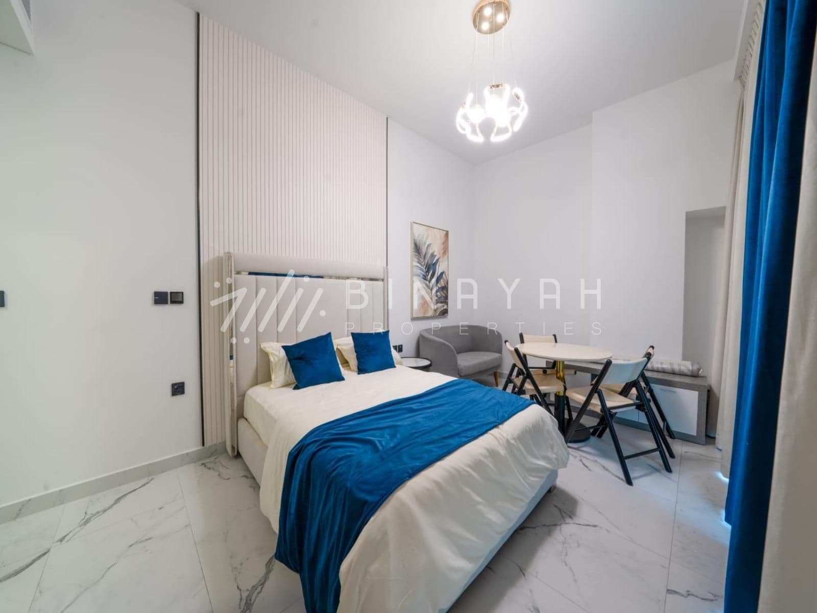Spacious Studio Vacant Balcony