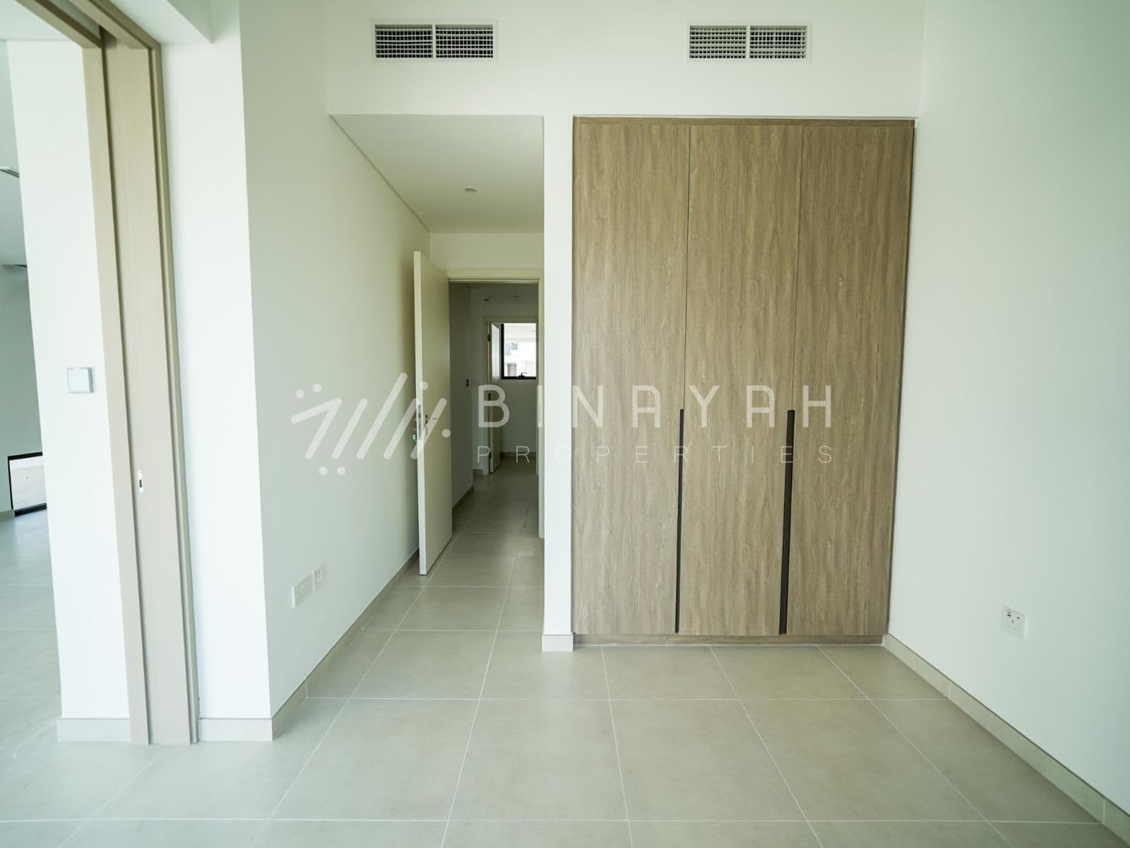 Brand New Vacant Near To Pool - 5