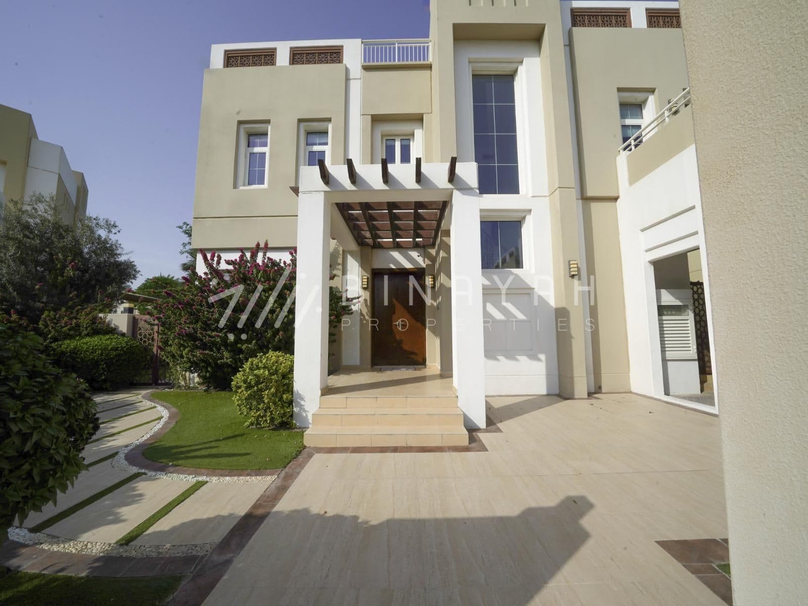 4 Beedroom Rarely Available Independent Villa