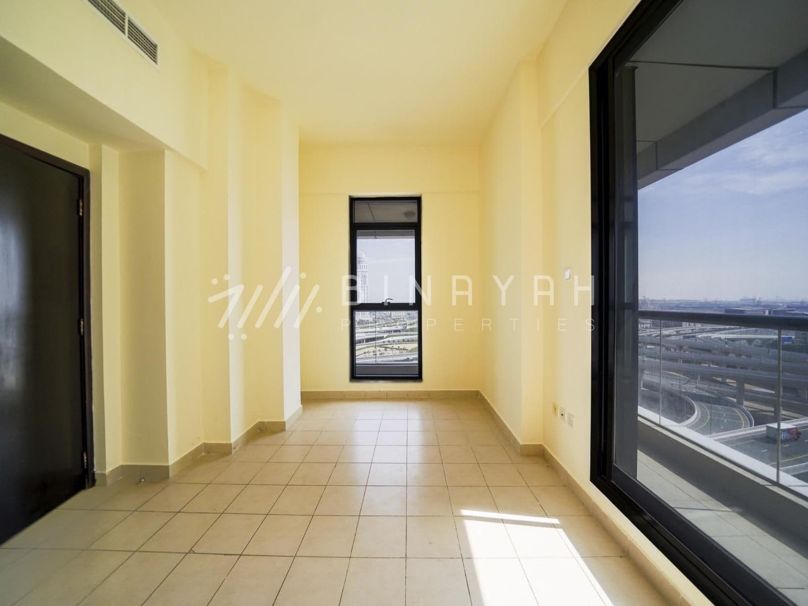 Spacious 2 Br Vacant Flexible Cheque Payment - 5