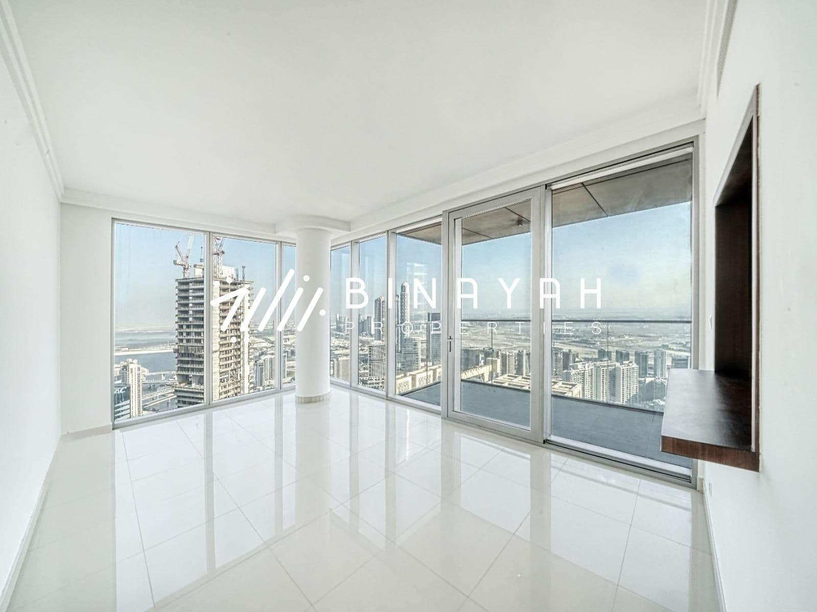 High Floor Semi Furnished Vacant