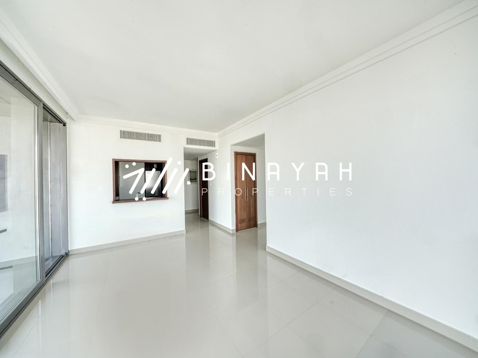 High Floor Semi Furnished Vacant - 5