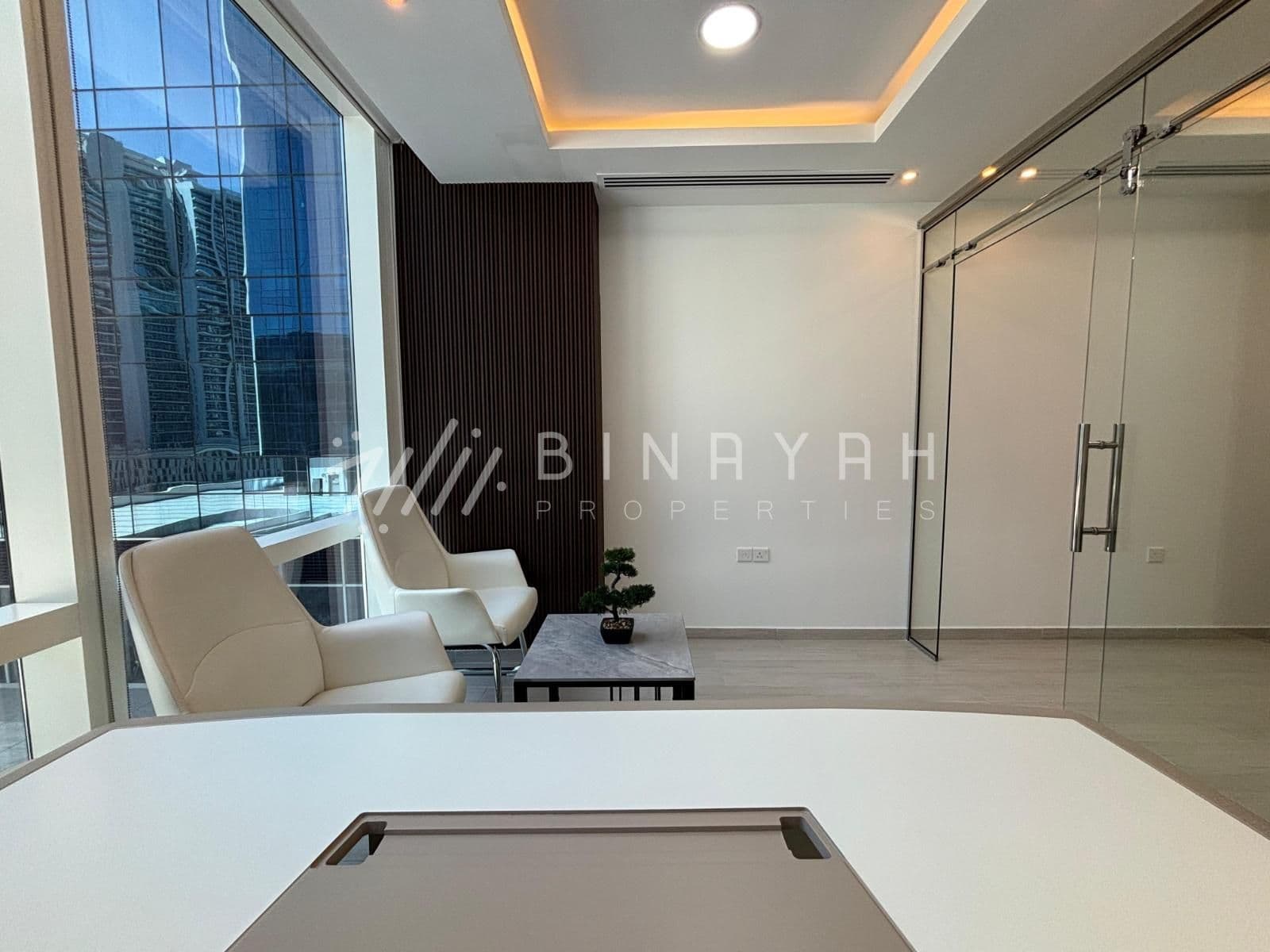 Luxury Furnished Fully Fitted Modern Layout - 5