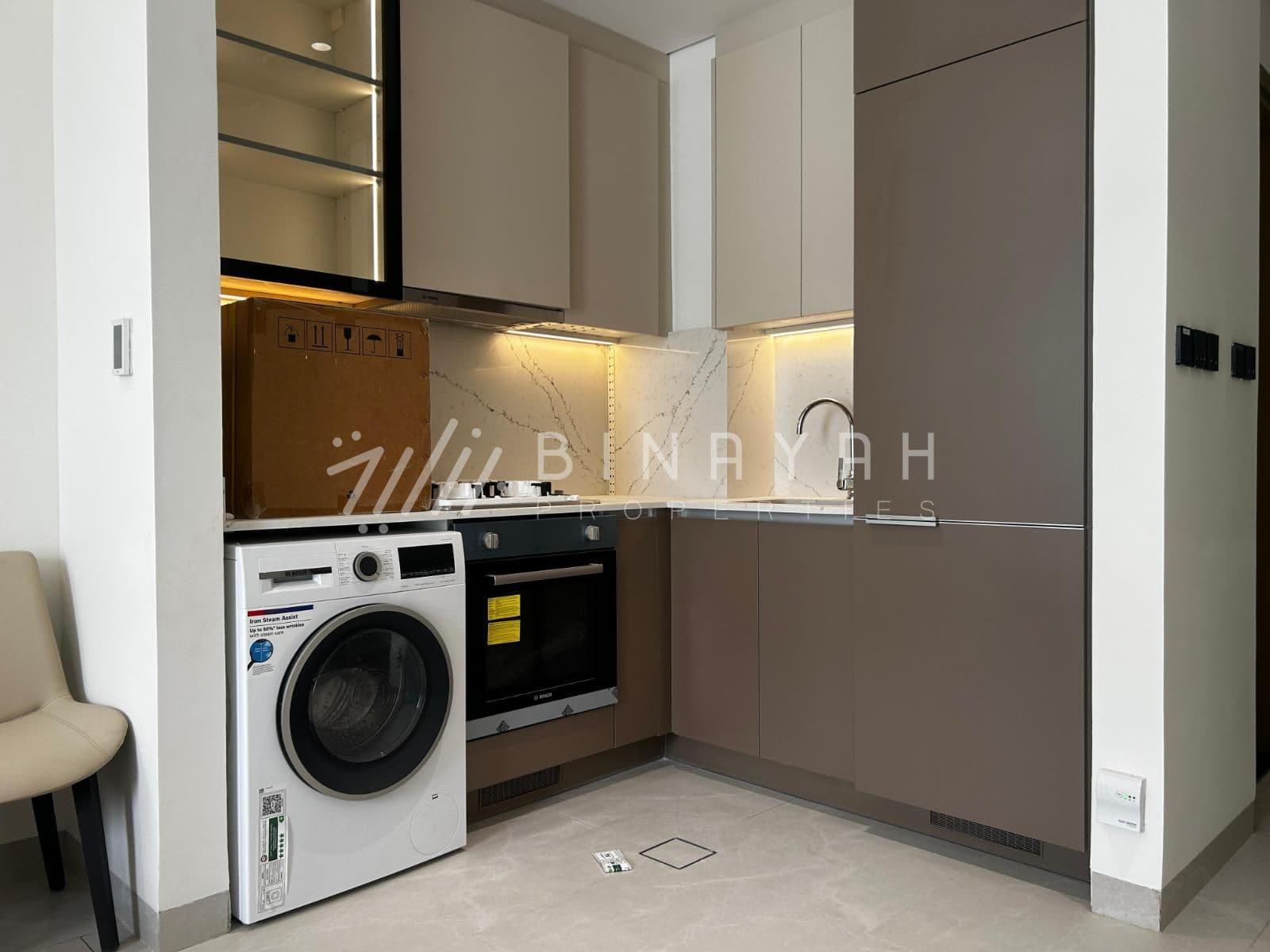 Brand New Modern Fully Furnished - 5