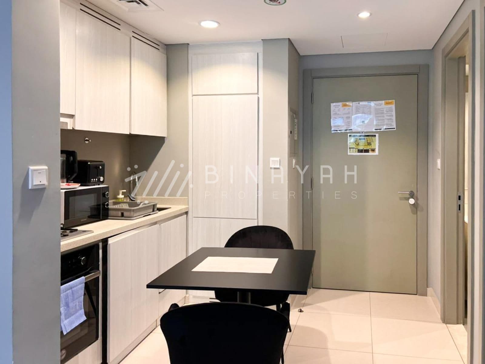 Fully Furnished Near To Metro Pool View - 6