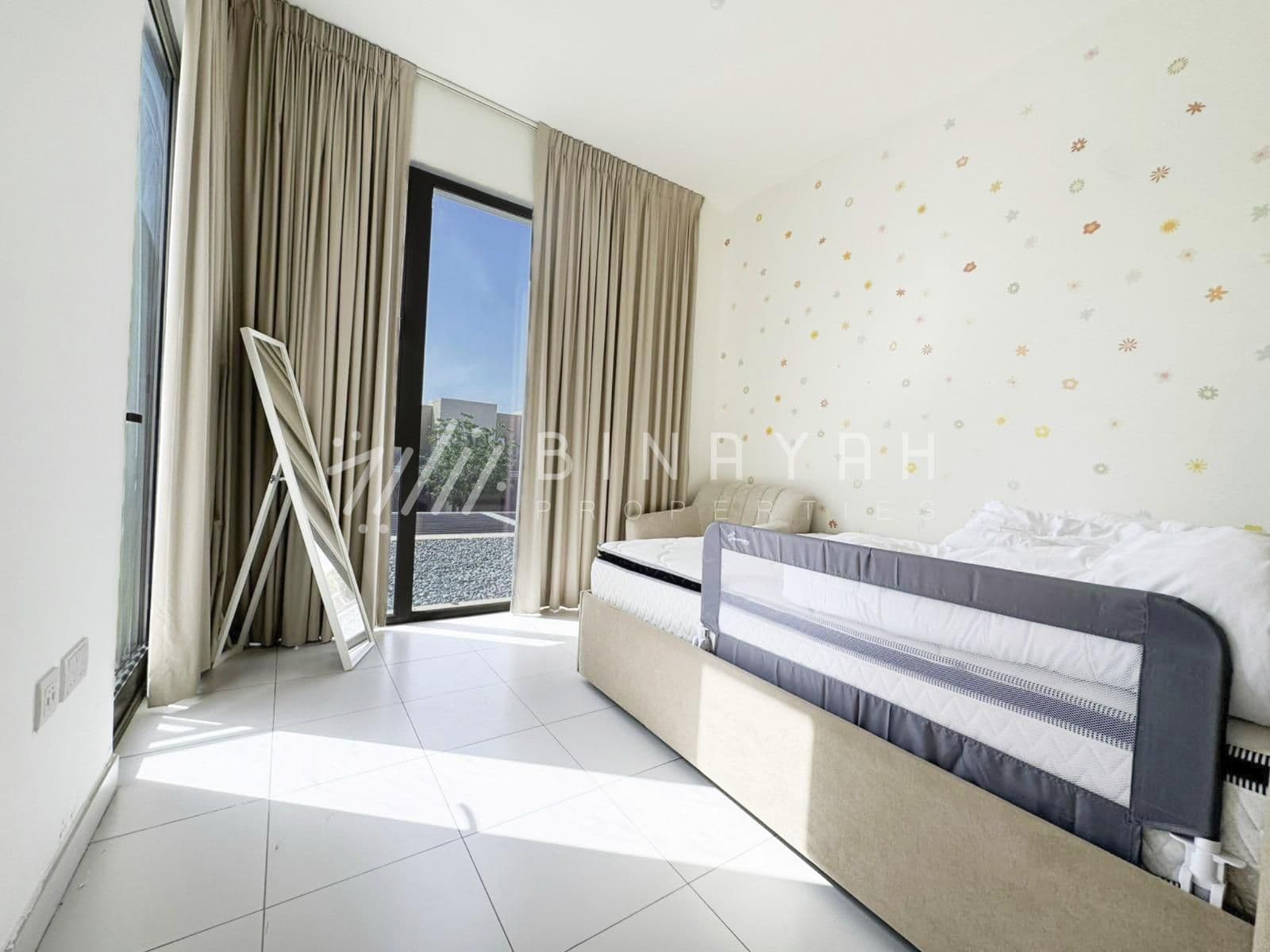 Opposite To Amenities Ready Family Home - 6