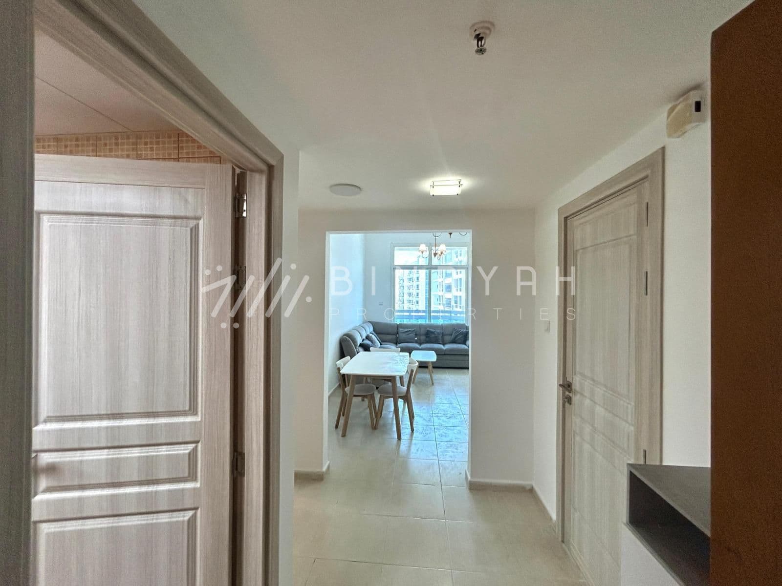 Fully Furnished Closed Kitchen Vacant - 6