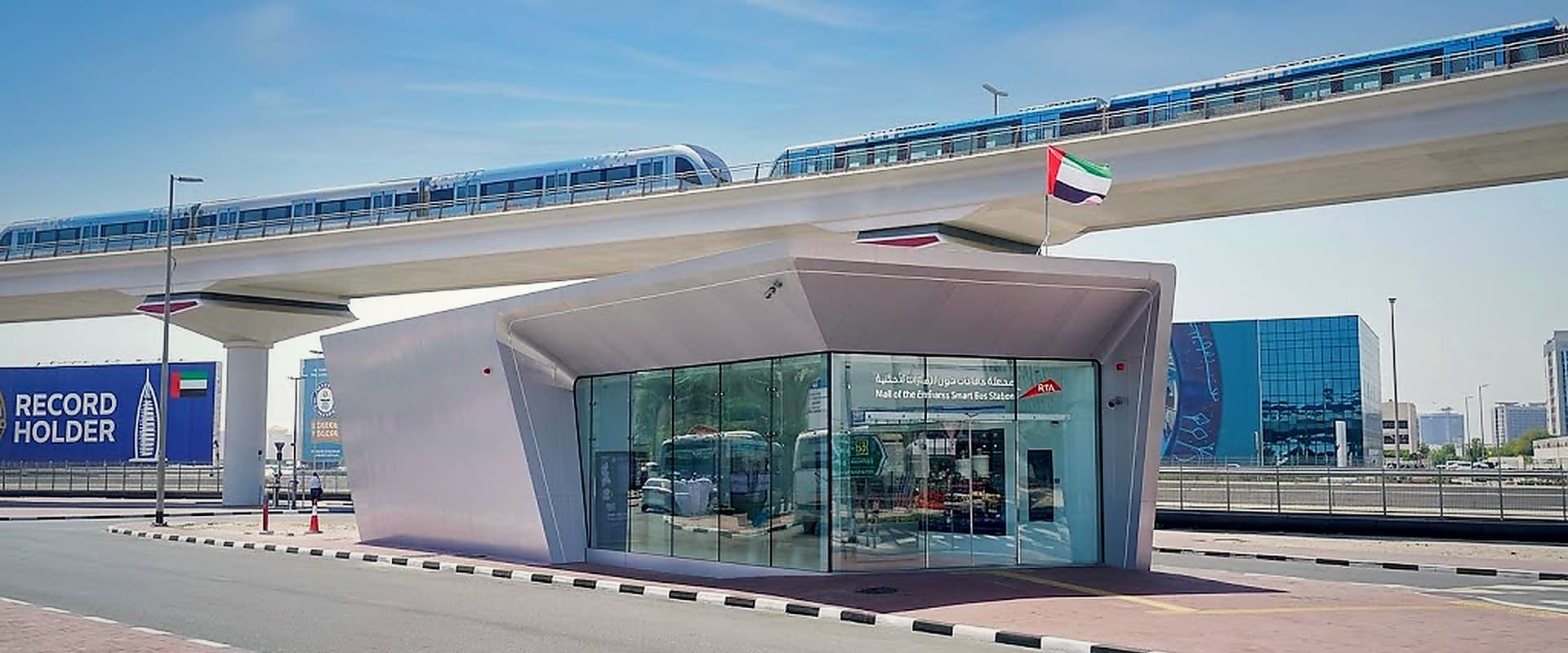 Smart bus station Dubai: Mall of the Emirates mega project